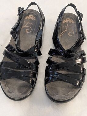 Dansko Season Patent Comfort Sandals Womens 38 black leather shoes